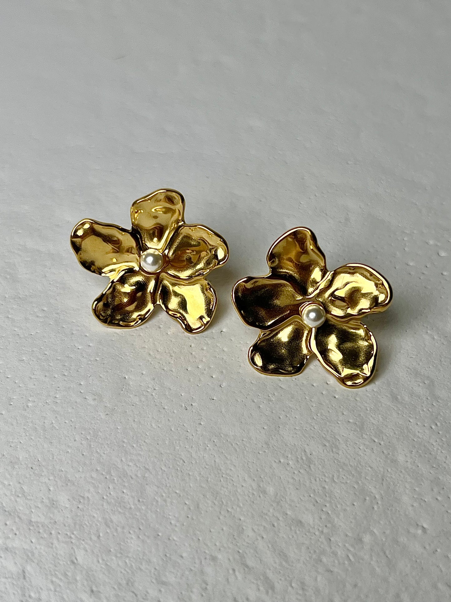 LILLY EARRINGS