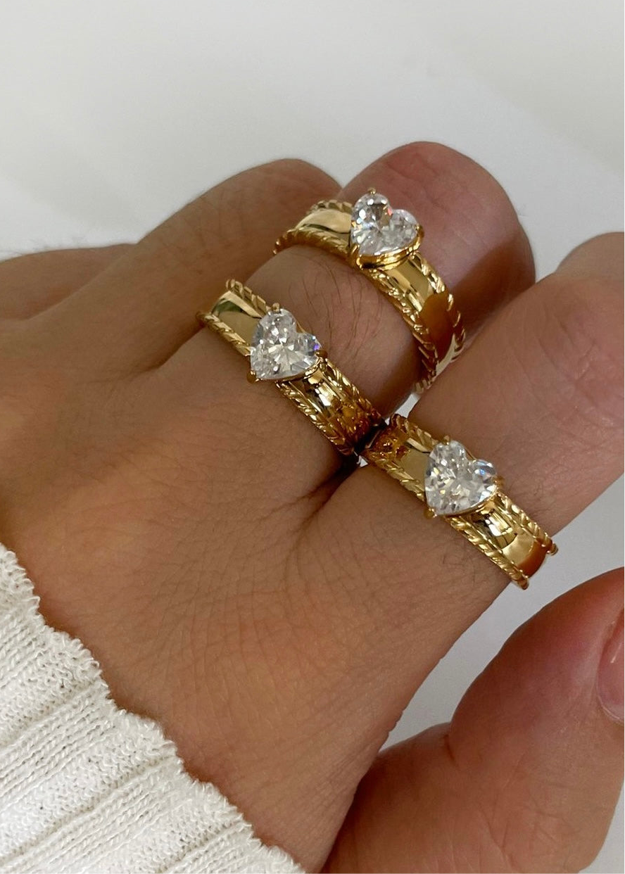 J,ADORE RING