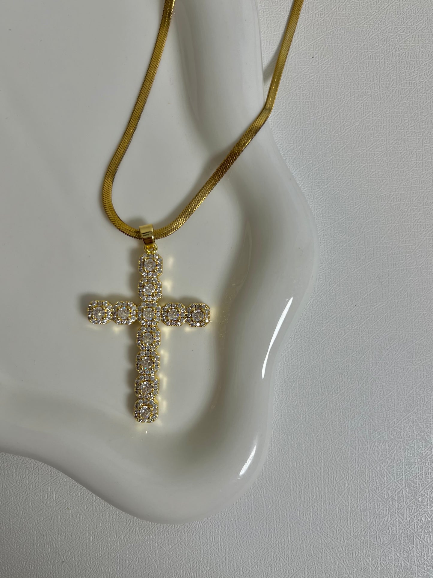 HERRINGBONE CROSS NECKLACE