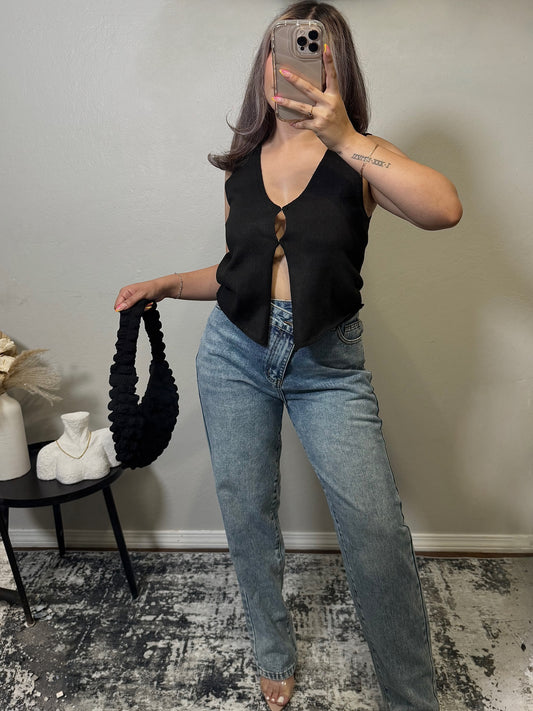 CHELSI TOP-BLACK