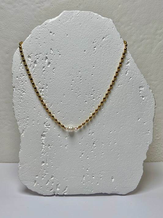 PEARLA NECKLACE