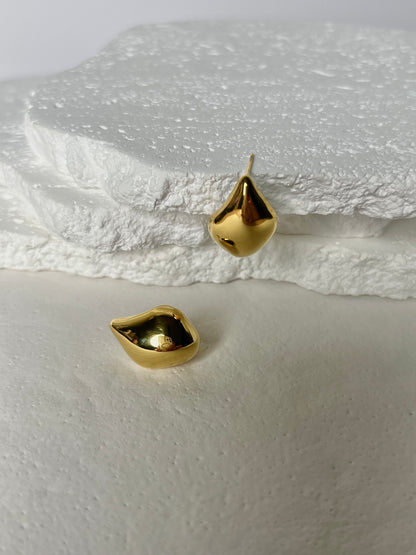 JEANNIE TEARDROP EARRINGS